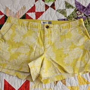 3/$18 Old Navy Yellow Pineapple Print Women Shorts